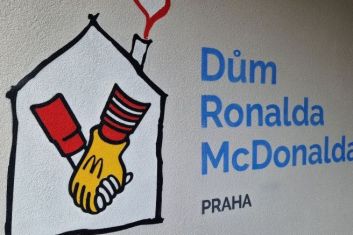 Kitl unterstützt das erste tschechische Ronald McDonald Haus